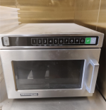 مايكرويف للاستخدام المكثف بقوة 1800 واط (MDC182) من منيوماستر