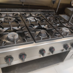 موقد 6 شعلات ودولاب من بيرتوز