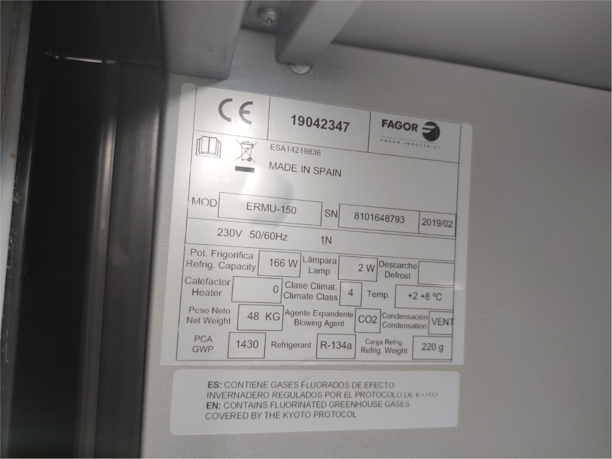 ⁦ثلاجة عرض المشروبات (ERMU-150) من فاجور⁩ - الصورة ⁦2⁩