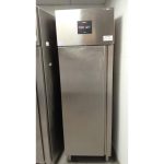 فريزر عامودية (EAFN-801) من فاجور