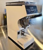 ⁦فكتوريا أردوينو ميثوس ون طاحنة القهوة بقرص طحن بقطر 75 ملم⁩ - الصورة ⁦3⁩