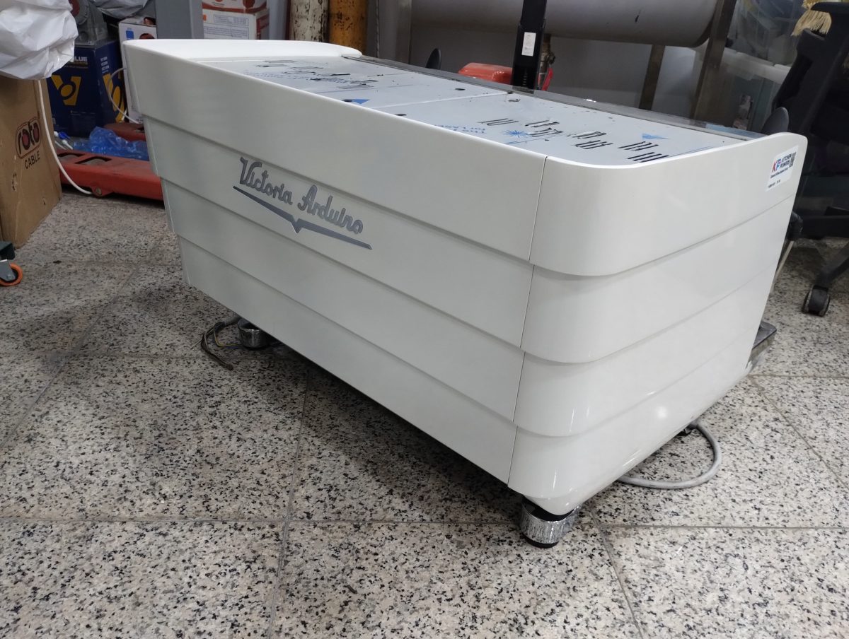 ⁦فيكتوريا أردوينو وايت إيجل 358 آلة إسبريسو بمجموعتين⁩ - الصورة ⁦3⁩